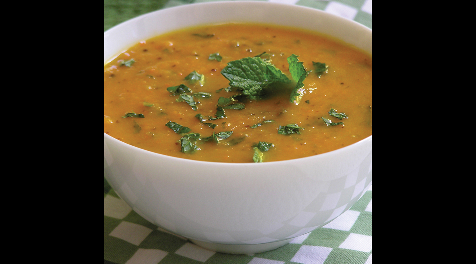 Carrot and Leek Soup with Mint 